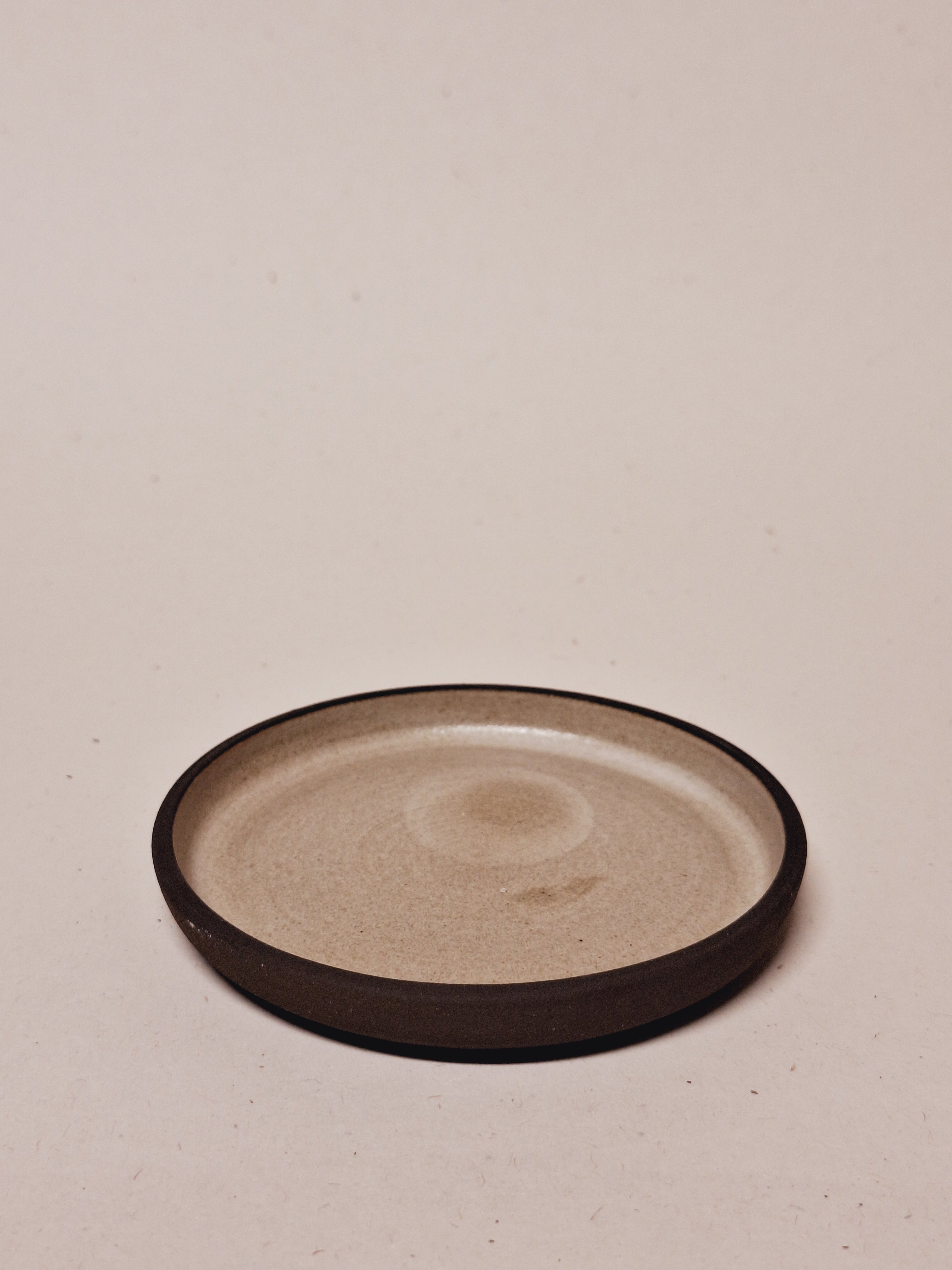 Hrnek bez ucha s podšálkem