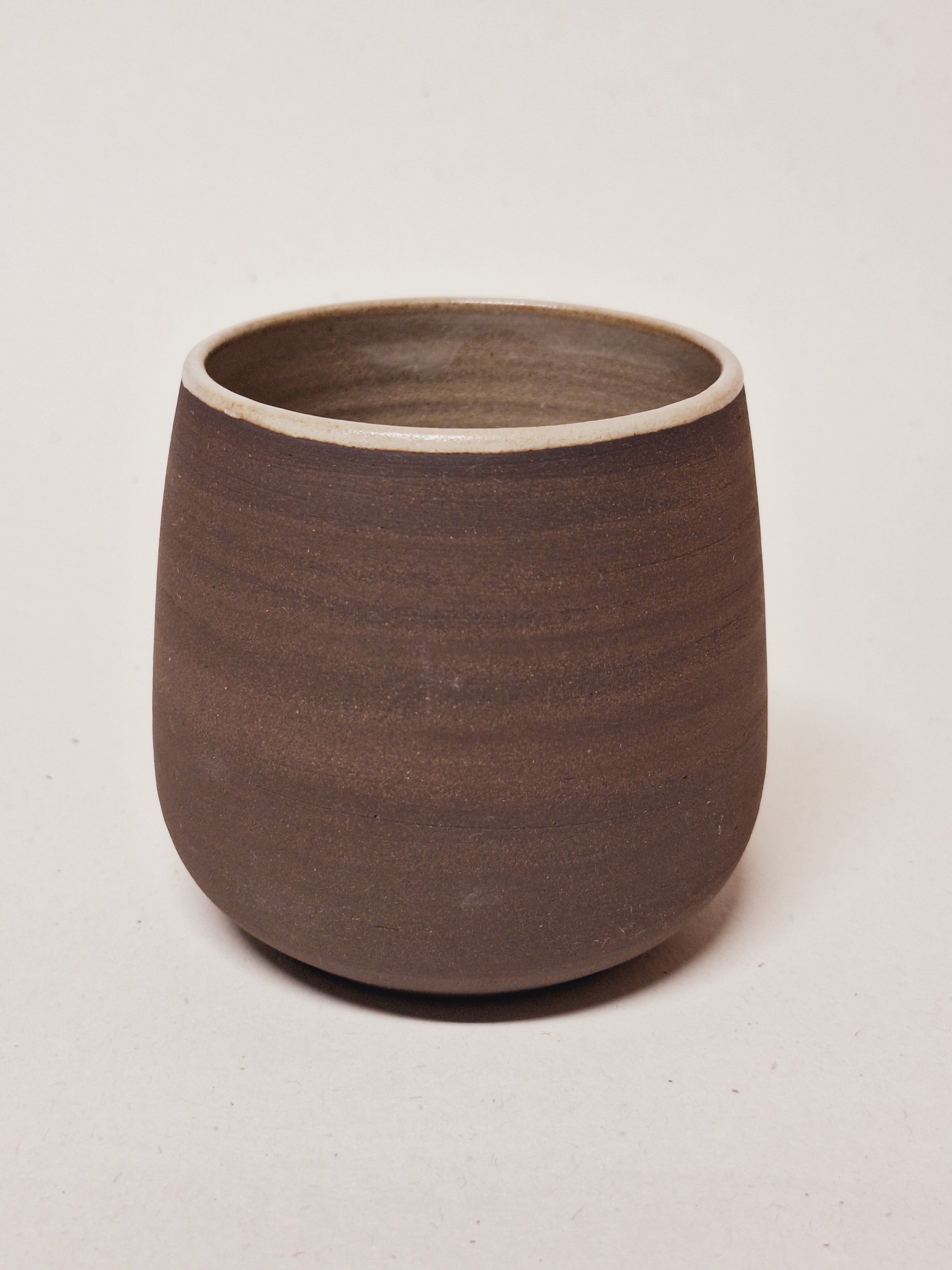 Hrnek bez ucha s podšálkem