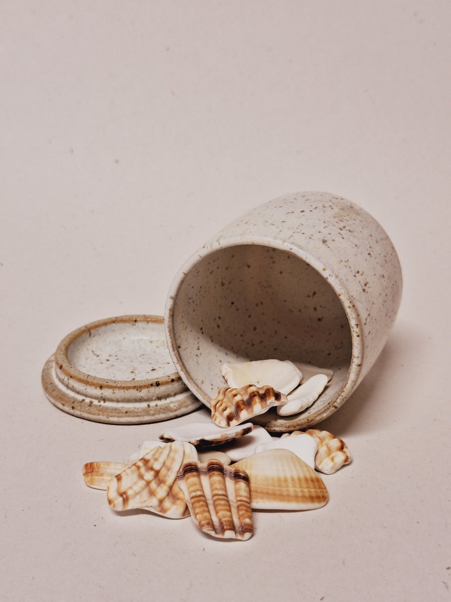 Dóza malá krémová