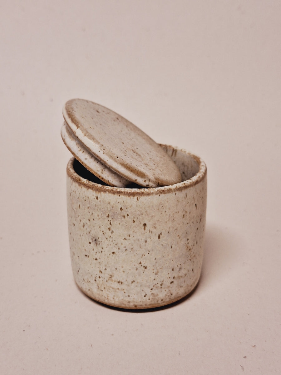 Dóza malá krémová